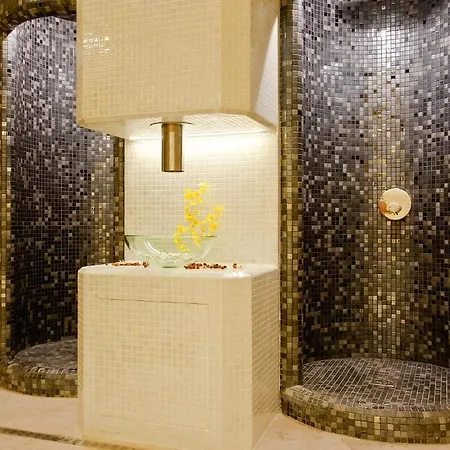 Earth & People & - Free Parking & Swimming Pool Hotel Sofia