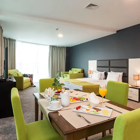 Earth & People & - Free Parking & Swimming Pool Sofía