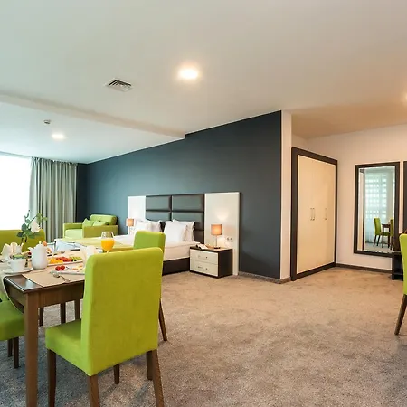 Earth & People & - Free Parking & Swimming Pool Szálloda