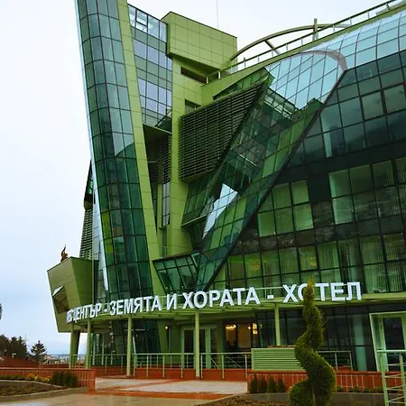 Earth & People & - Free Parking & Swimming Pool 4* Szófia