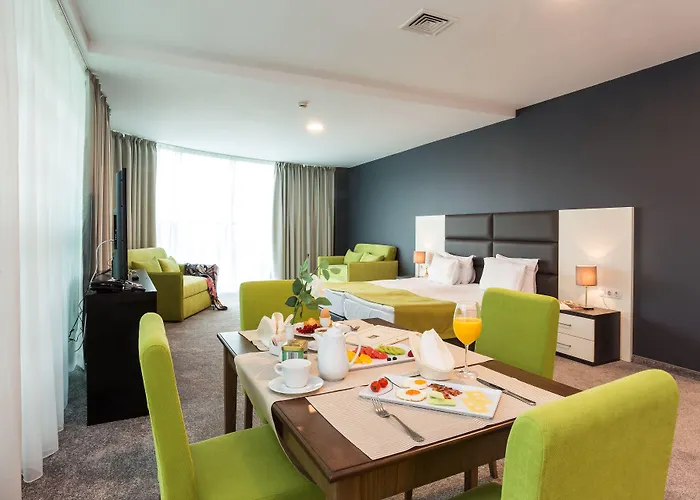 Earth & People & - Free Parking & Swimming Pool Sofia