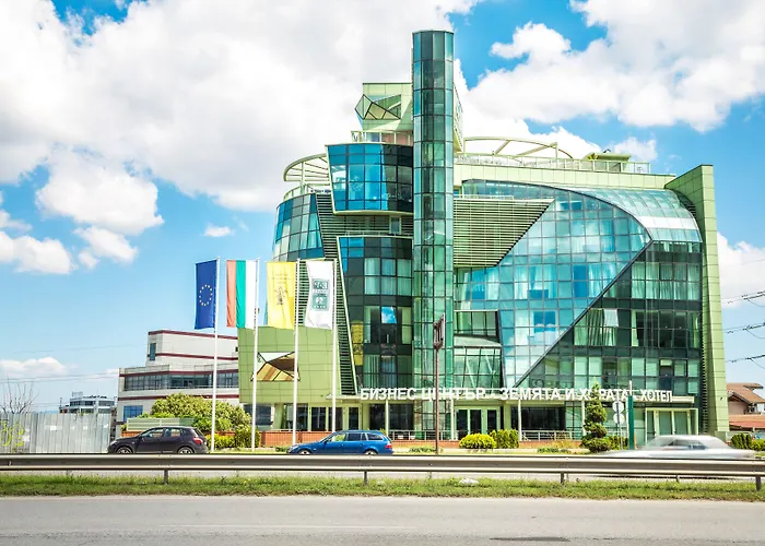 Hotell Earth & People & - Free Parking & Swimming Pool Sofia