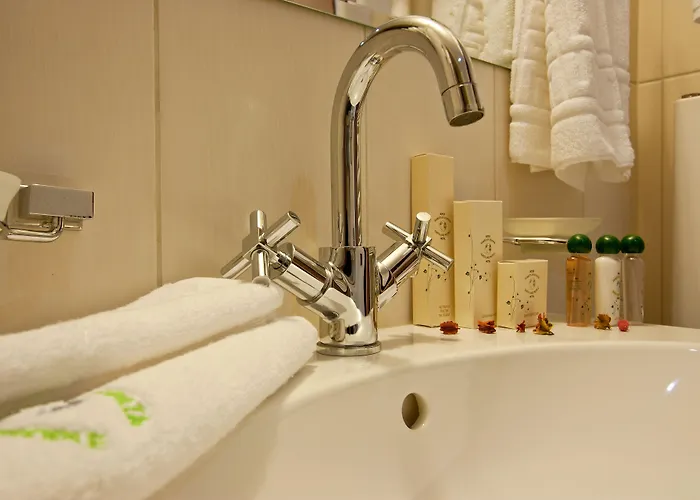 Earth & People & - Free Parking & Swimming Pool 4*