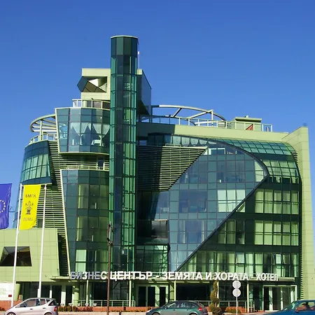 Earth & People & - Free Parking & Swimming Pool Хотел 4*