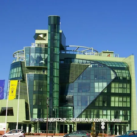 Earth & People & - Free Parking & Swimming Pool Hotel 4*