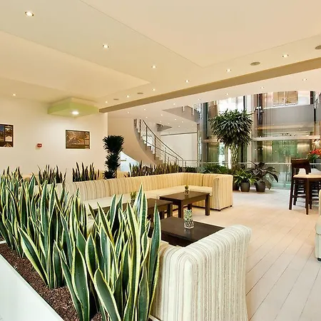 Earth & People & - Free Parking & Swimming Pool Hotel Sófia
