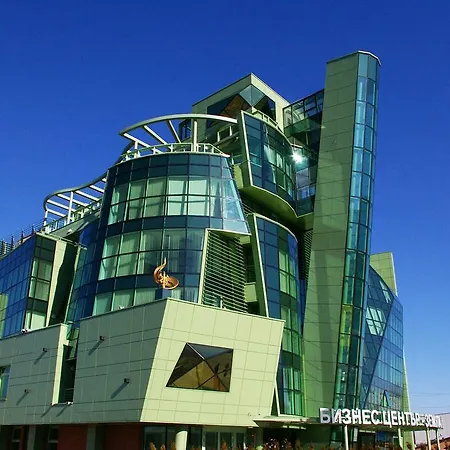 Earth & People & - Free Parking & Swimming Pool Hotel Sófia
