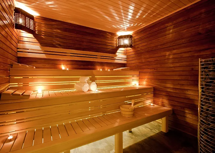 Earth & People & - Free Parking & Swimming Pool